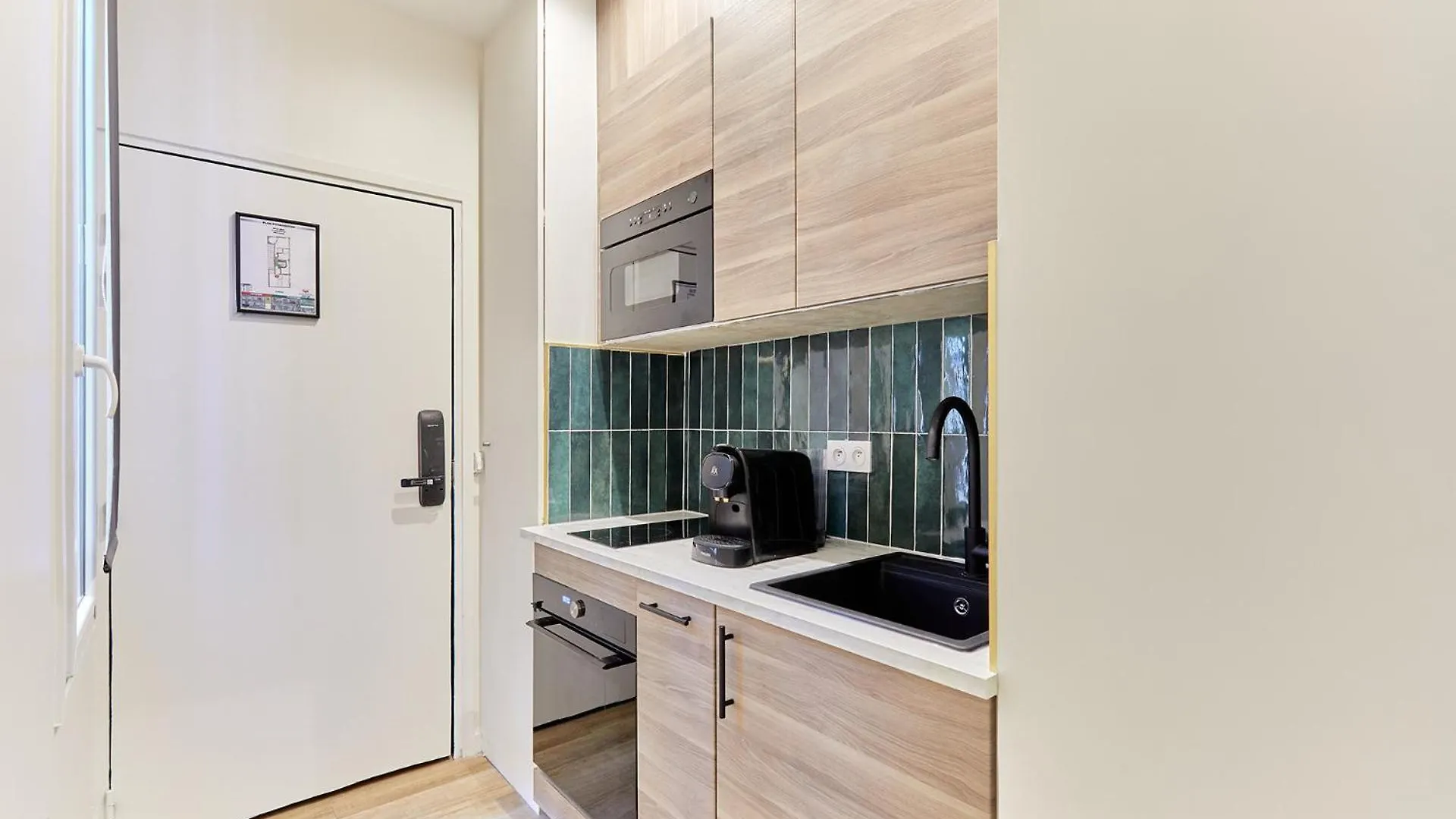 Rent A - Meslay Apartment Paris