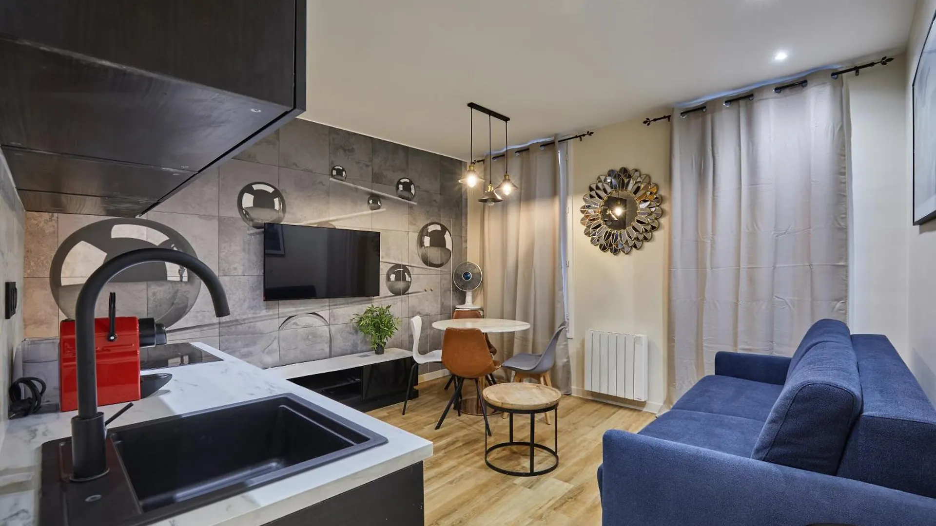 Rent A - Meslay Apartment