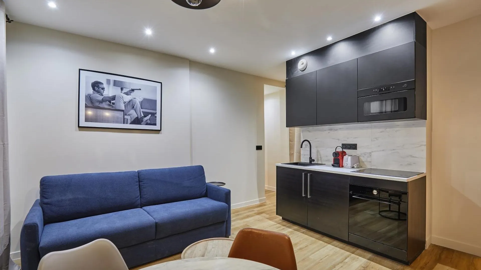 Rent A - Meslay Apartment *