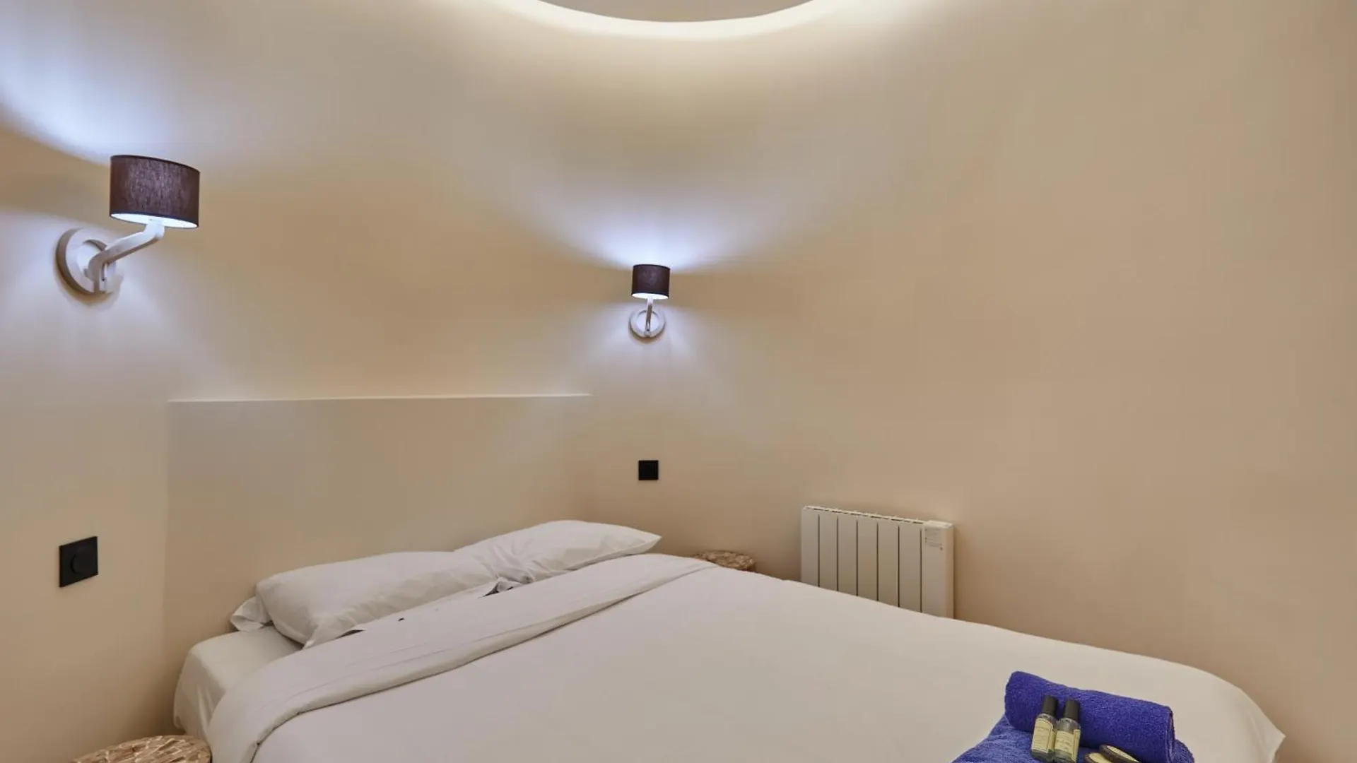 Rent A - Meslay Apartment *